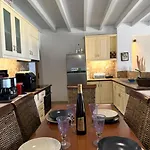 Sea La Vie